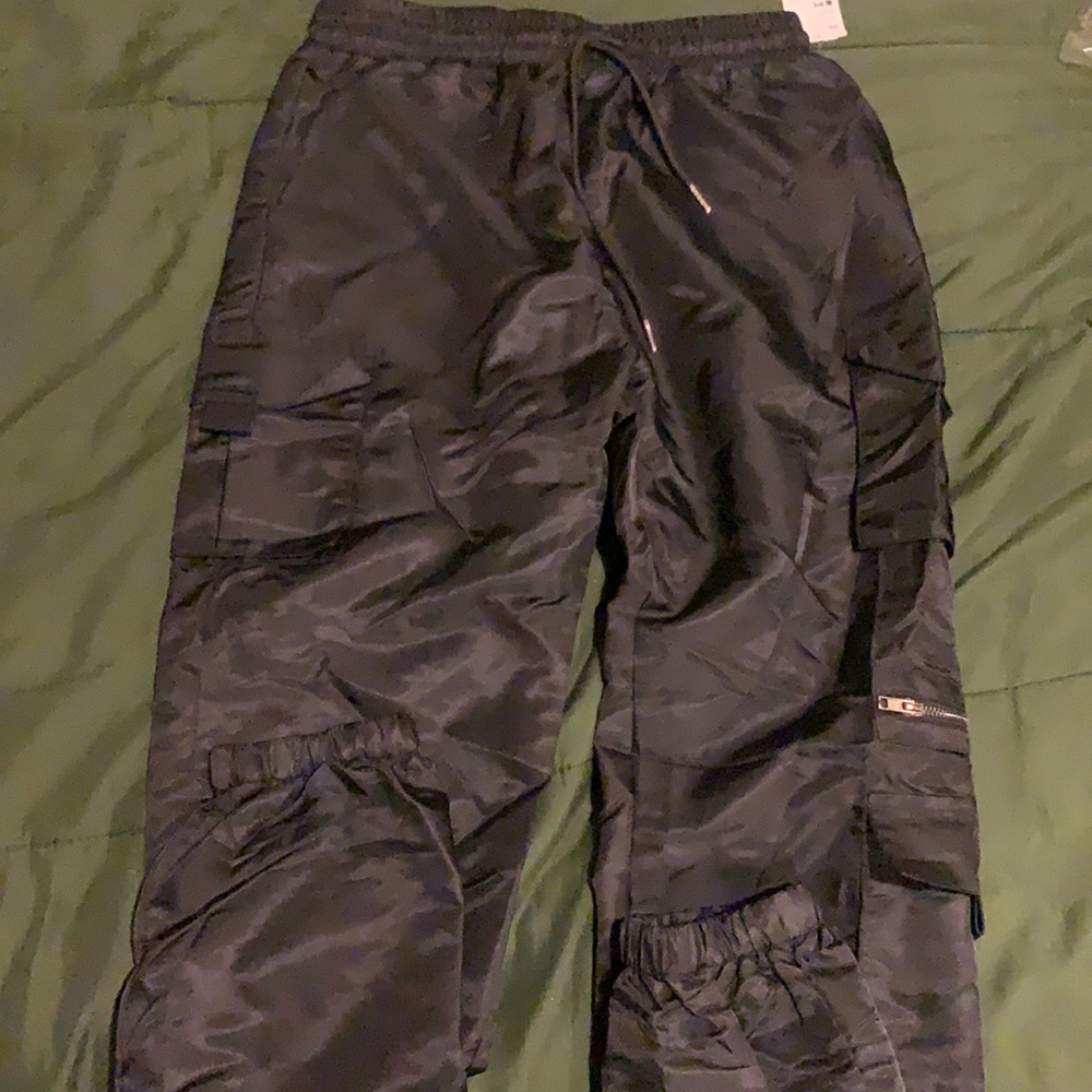 BLACK JOGGERS CARGO PANTS - Picture 1 of 1
